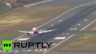 Самый опасный аэропорт - смотреть видео (1:35)