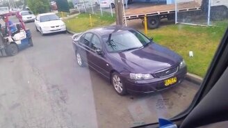 Переставили машину-помеху - смотреть видео (2:30)