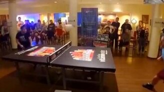 Настольный футбол? - смотреть видео (0:32)