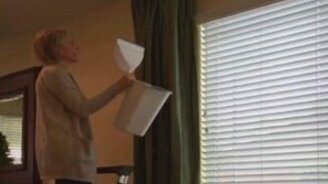 Мама с сынишкой ловят мышку - смотреть видео (1:12)