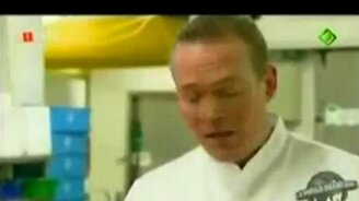 Пощёчина хвостом - смотреть видео (0:53)