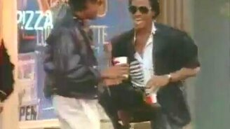 Майкл Джексон и Пепси - смотреть видео (1:32)