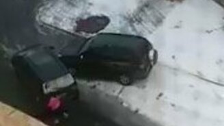 Драка двух автомобилей - смотреть видео (1:22)