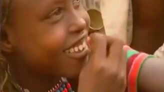 Сделайте мне модную форму зубов - смотреть видео (0:33)