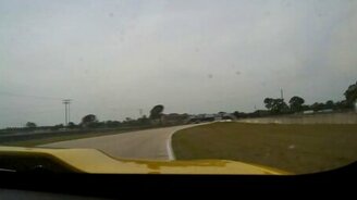 Отказали тормоза во время гонки - смотреть видео (0:41)