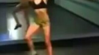 Прямо девочка-юла! - смотреть видео (0:22)