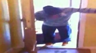 Окатило водой - смотреть видео (0:32)