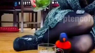 Попугай-поскакун - смотреть видео (0:04)