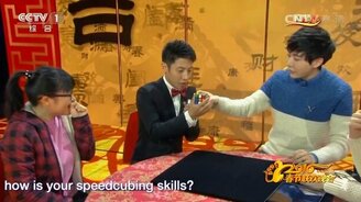 Ловкий азиатский фокусник - смотреть видео (7:08)