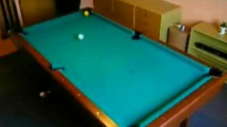 Показал класс в бильярде - смотреть видео (3:52)