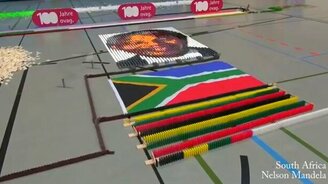 Эпичное представление с домино - смотреть видео (7:13)