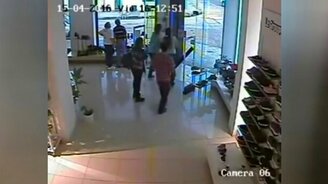 Как ураган наводит порядок - смотреть видео (2:55)