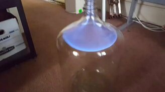 Эффектный физический опыт - смотреть видео (0:14)