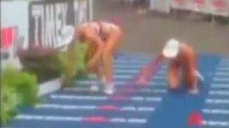 Из последних сил - смотреть видео (1:25)