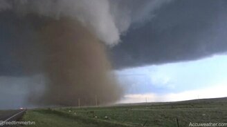 Мощь стихии торнадо - смотреть видео (5:23)