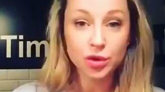 Секреты красивого макияжа - смотреть видео (0:45)