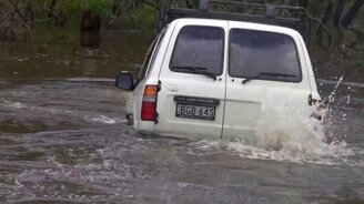 Неграмотный проезд реки - смотреть видео (2:41)