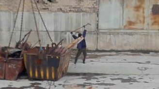 Ему надо артистом быть - смотреть видео (0:36)