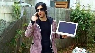 Взрыв ноутбука - смотреть видео (2:57)