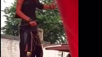 Профи по мотанию головой - смотреть видео (0:39)