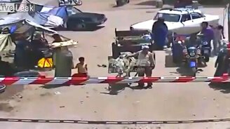 Кто тупой - осёл или возница? - смотреть видео (1:00)