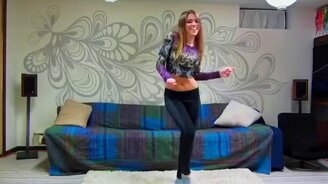 Девушка круто танцует - смотреть видео (3:31)