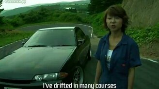 Девушка дрифтер - смотреть видео (2:56)