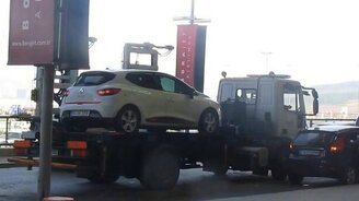 Быстрая эвакуация автомобиля - смотреть видео (1:00)