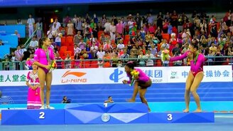 Пчела на награждении - смотреть видео (0:58)