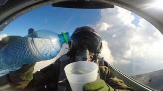 Вода против притяжения - смотреть видео (0:59)