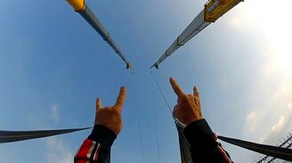 Катапульта для человека - смотреть видео (1:38)