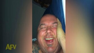 Весёлый сон у мужика - смотреть видео (2:18)