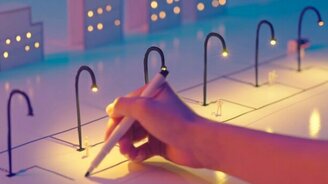 Прикольный игрушечный гродок - смотреть видео (1:51)