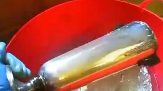 Как очистить серебро содой и алюминиевой фольгой - смотреть видео (1:27)