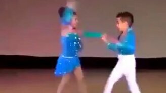 Крохи зажигают в танце - смотреть видео (1:34)