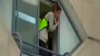 Набор для спасения во время пожара - смотреть видео (1:00)