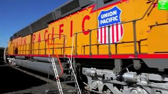 Самый большой тепловоз в мире - смотреть видео (2:58)