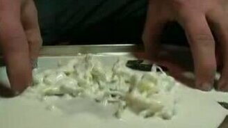 Заставил жидкую массу двигаться - смотреть видео (1:32)