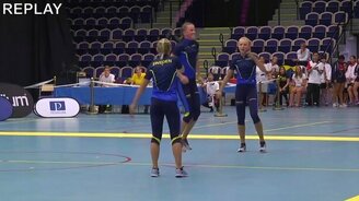 Виртуозное женское выступление со скакалками - смотреть видео (2:30)