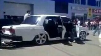 Выставка российского автотюнинга - смотреть видео (4:14)