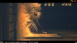 Краш-тест магазинной тележки - смотреть видео (1:12)