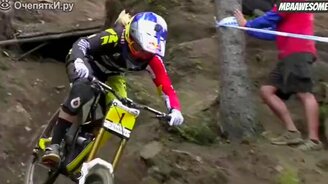 Девушки на горных велосипедах - смотреть видео (2:32)