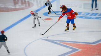 Сюрприз от Звезд Хоккея! Овечкин, Малкин и Кузнецов - смотреть видео (3:33)