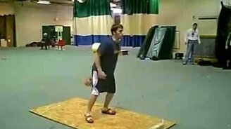 Закрутил себя - смотреть видео (0:14)