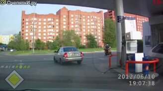 Обрывы шлангов на АЗС - смотреть видео (10:05)