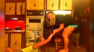 Курьёзы с детьми и взрослыми - смотреть видео (2:10)