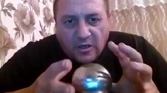 Отличный фокус с половником - смотреть видео (0:50)