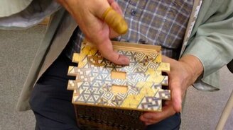 Шкатулочка с тайником - смотреть видео (1:53)