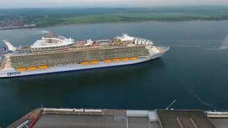 Крупнейший корабль для путешествий - смотреть видео (2:38)