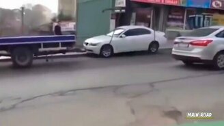 Провалы эвакуаторщиков - смотреть видео (5:36)